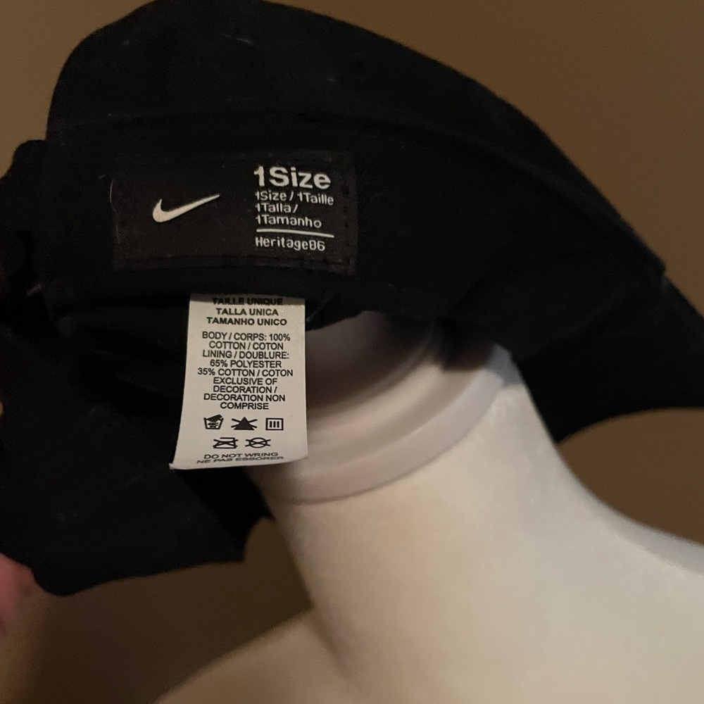 Nike hat - Picture 5 of 12